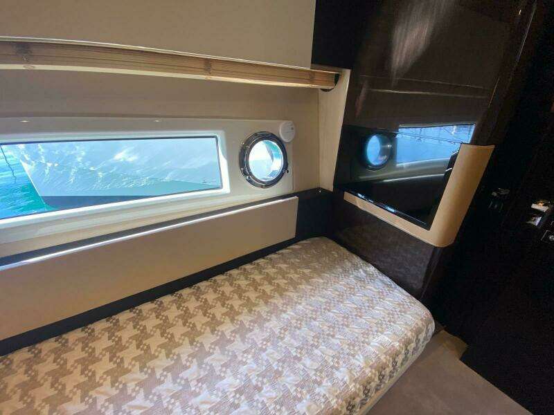 77ft Azimut Yacht For Sale