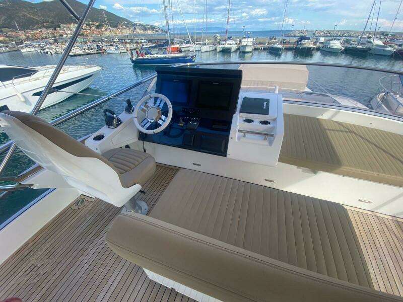 77ft Azimut Yacht For Sale