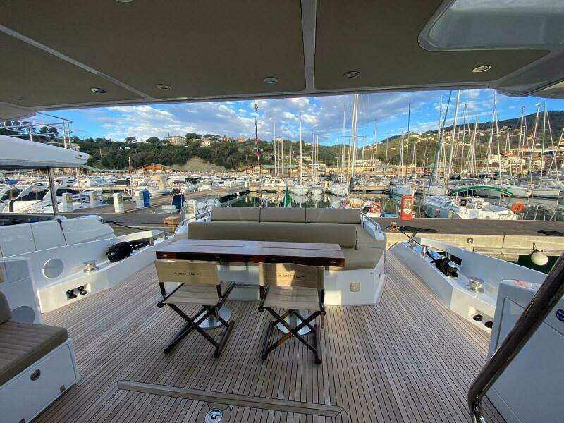 77ft Azimut Yacht For Sale