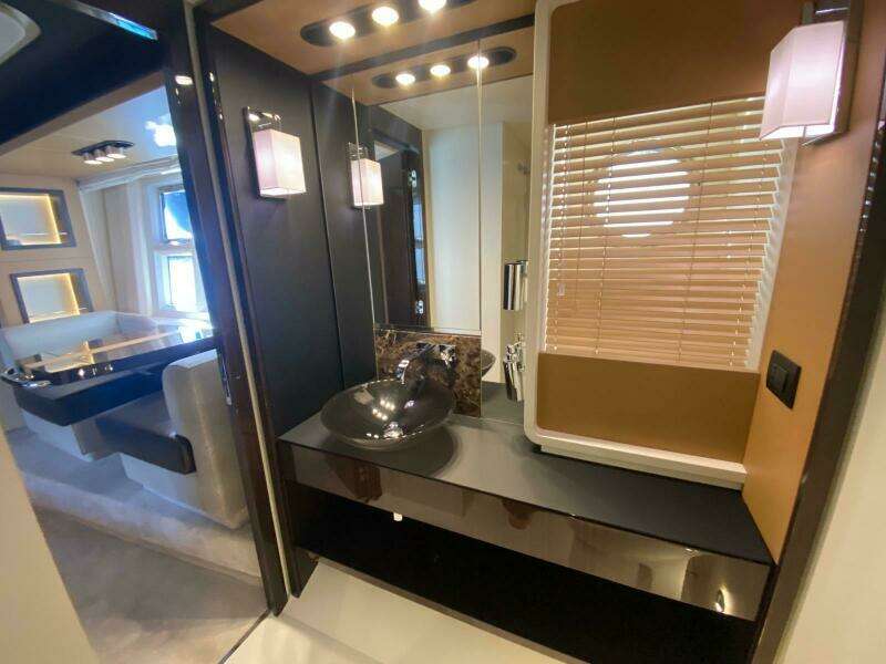 77ft Azimut Yacht For Sale