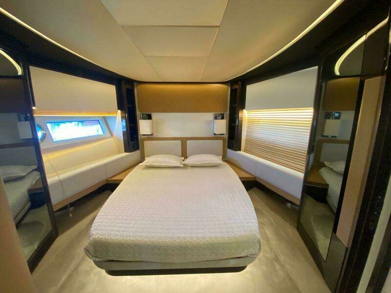 77ft Azimut Yacht For Sale