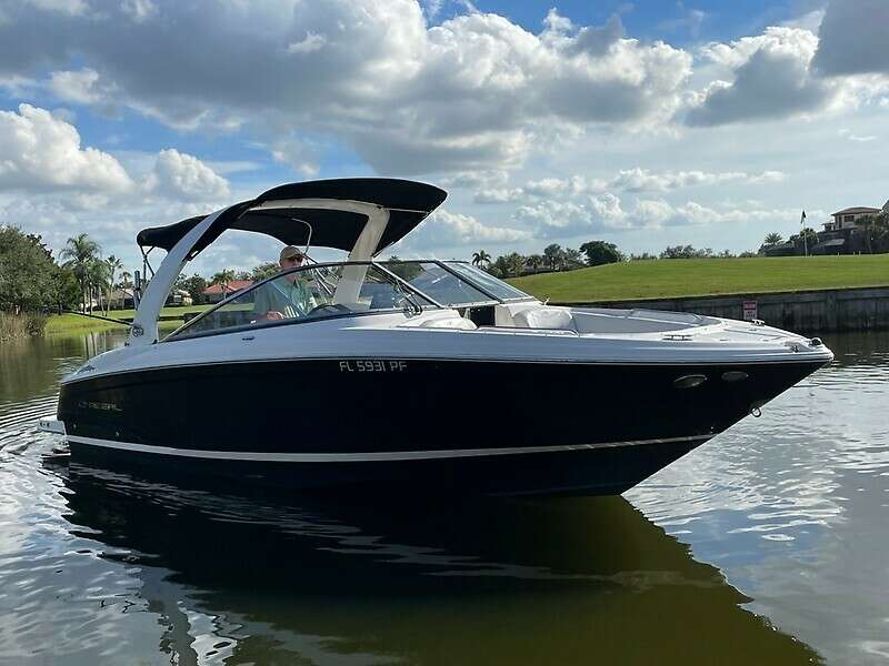 27ft Regal Yacht For Sale