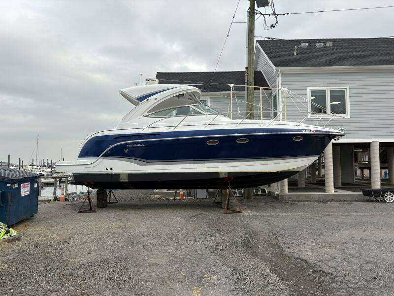 No Egrets 34ft Formula Yacht For Sale