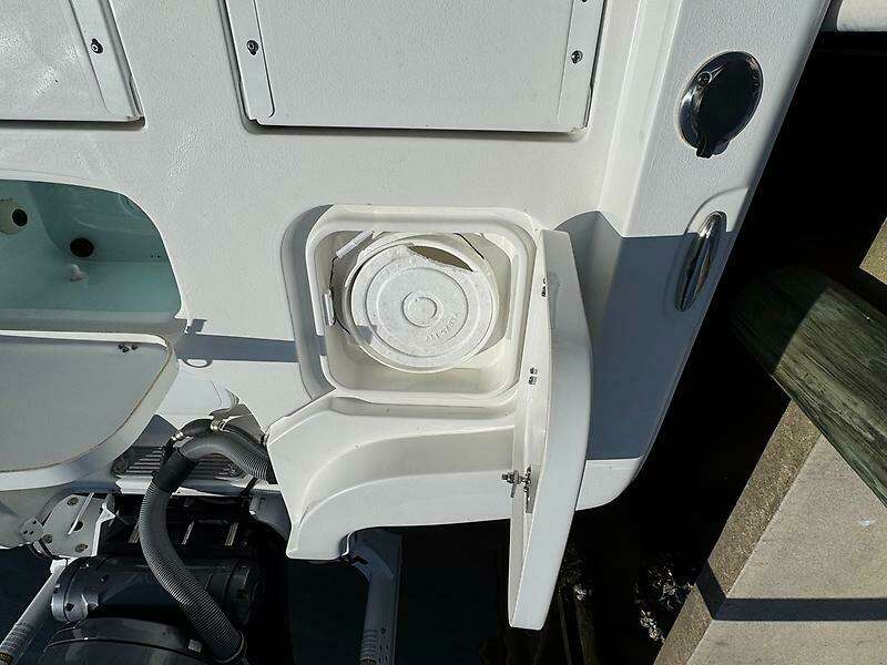 25ft Sea Hunt Yacht For Sale