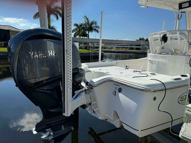 25ft Sea Hunt Yacht For Sale