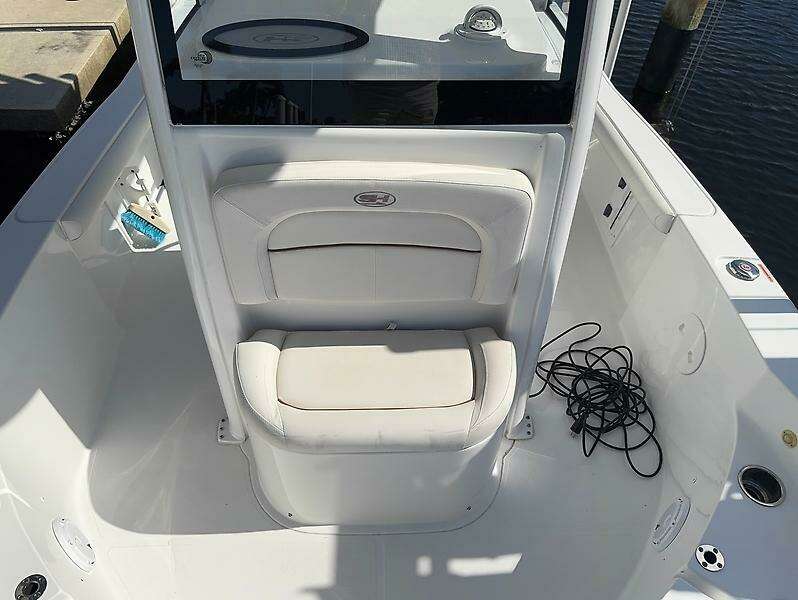 25ft Sea Hunt Yacht For Sale