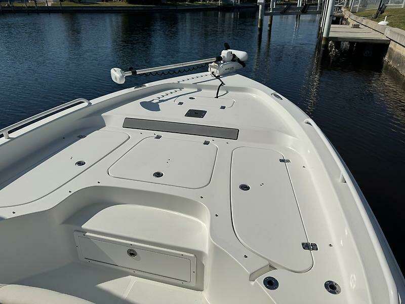 25ft Sea Hunt Yacht For Sale