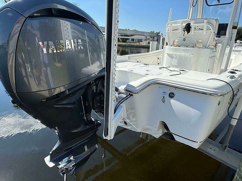 25ft Sea Hunt Yacht For Sale