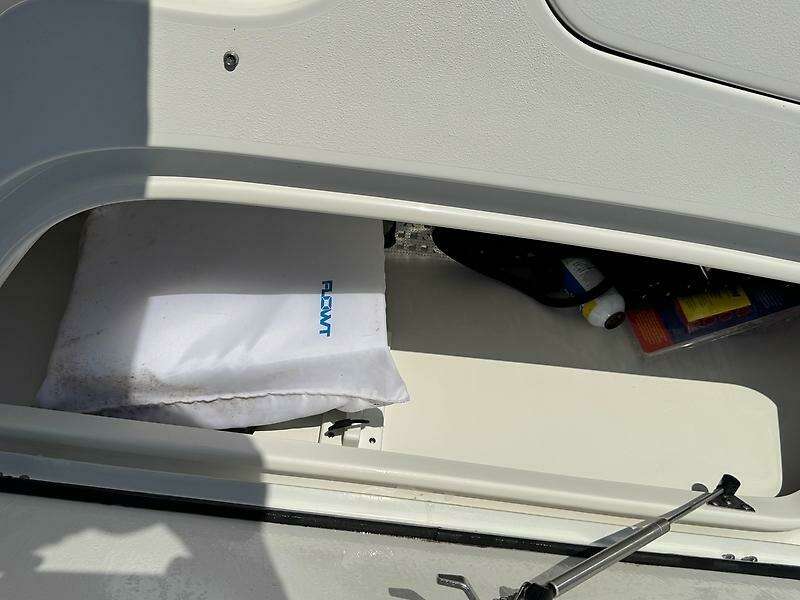 25ft Sea Hunt Yacht For Sale