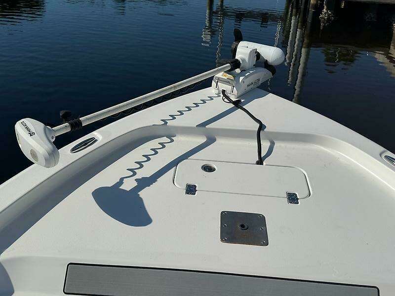 25ft Sea Hunt Yacht For Sale