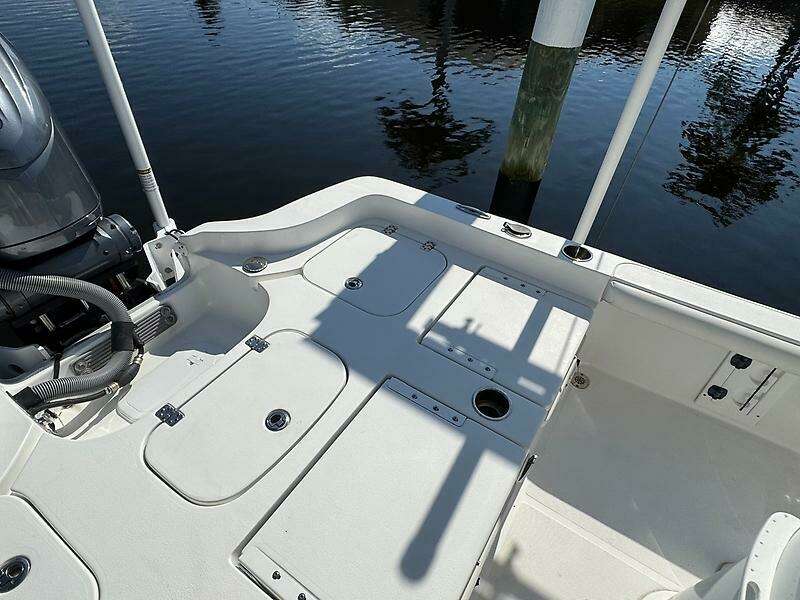 25ft Sea Hunt Yacht For Sale