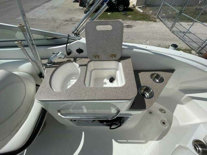 24ft Hurricane Yacht For Sale