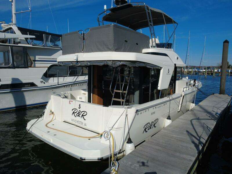 R amp R 35ft Beneteau Yacht For Sale