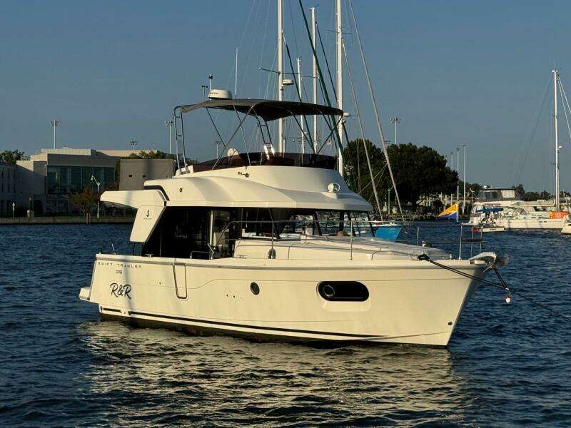 R amp R 35ft Beneteau Yacht For Sale