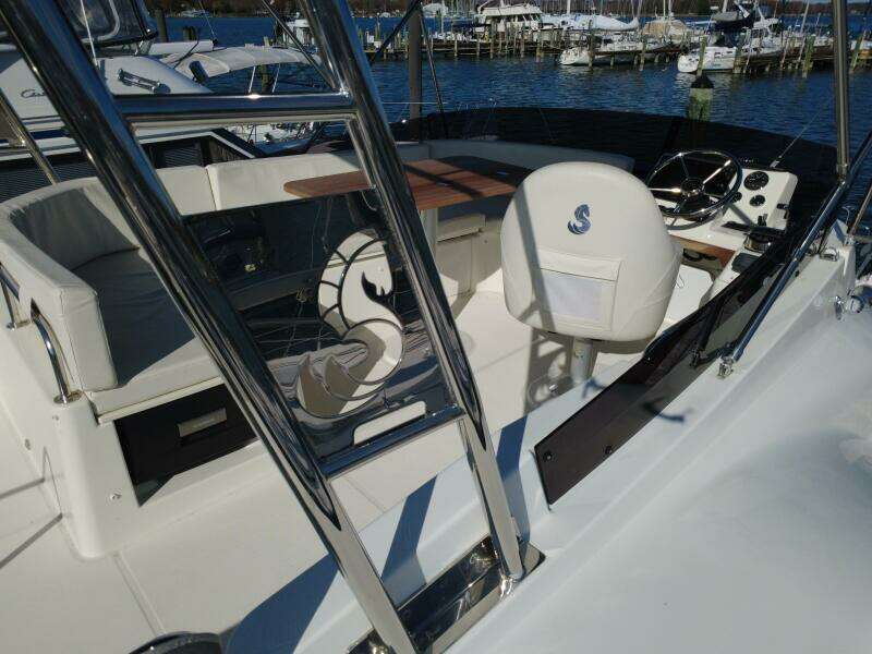 R amp R 35ft Beneteau Yacht For Sale