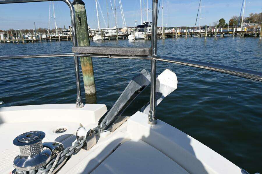 R amp R 35ft Beneteau Yacht For Sale