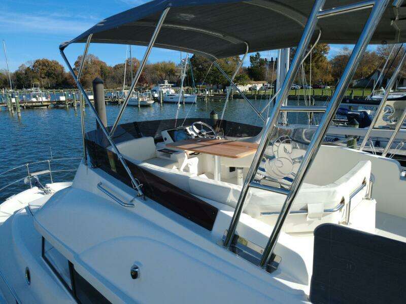 R amp R 35ft Beneteau Yacht For Sale