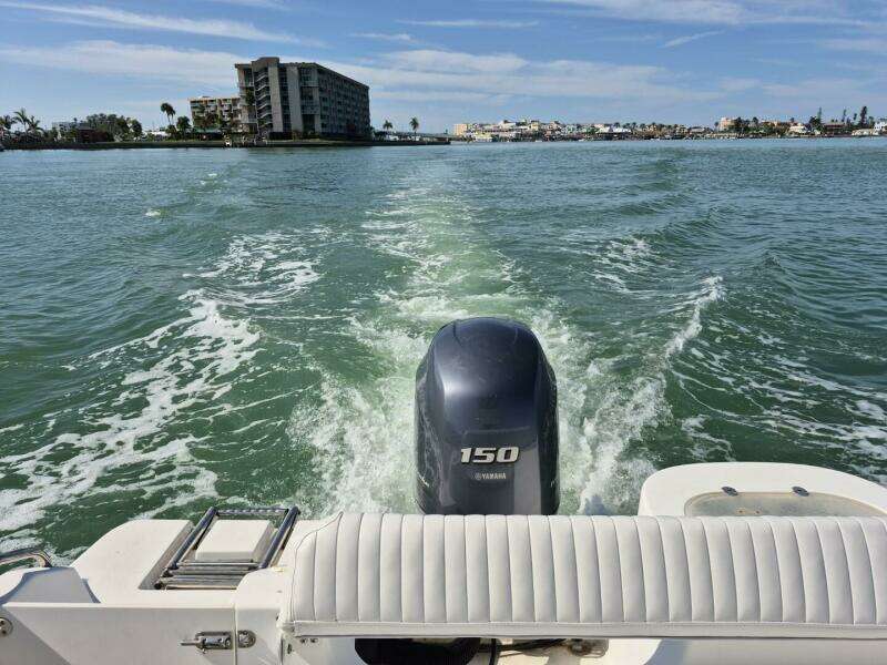 20ft NauticStar Yacht For Sale