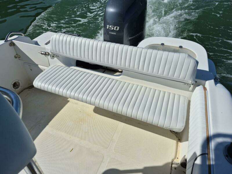 20ft NauticStar Yacht For Sale