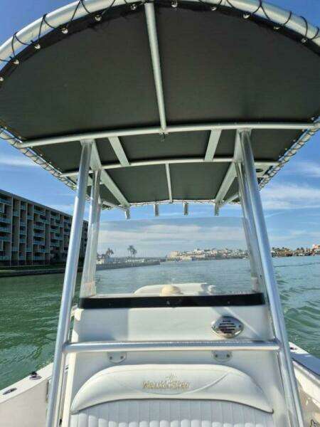 20ft NauticStar Yacht For Sale