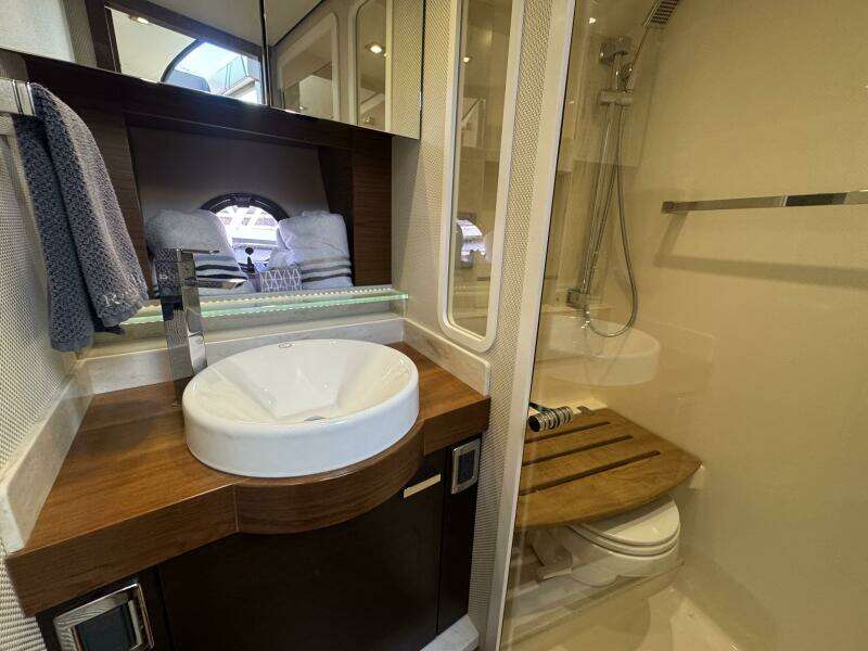 44ft Tiara Yachts Yacht For Sale