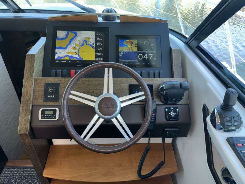 44ft Tiara Yachts Yacht For Sale