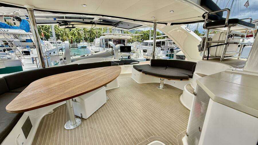 Sea Larks 51ft Xquisite Yachts Yacht For Sale