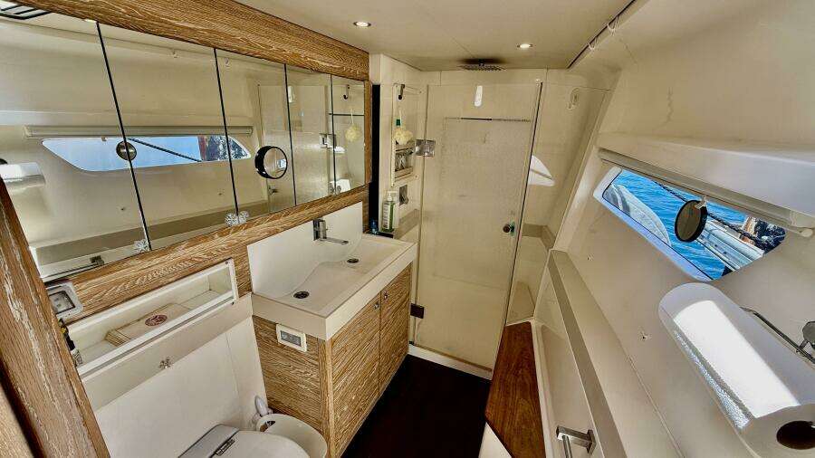 Sea Larks 51ft Xquisite Yachts Yacht For Sale