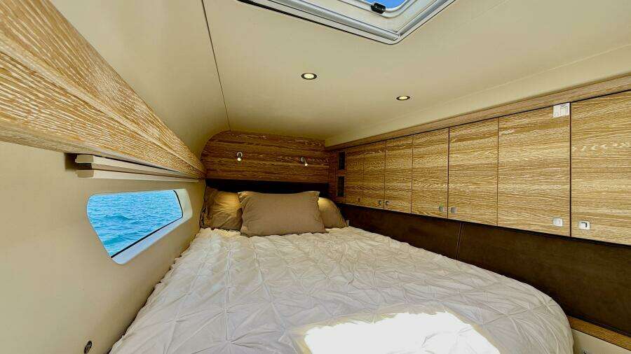 Sea Larks 51ft Xquisite Yachts Yacht For Sale