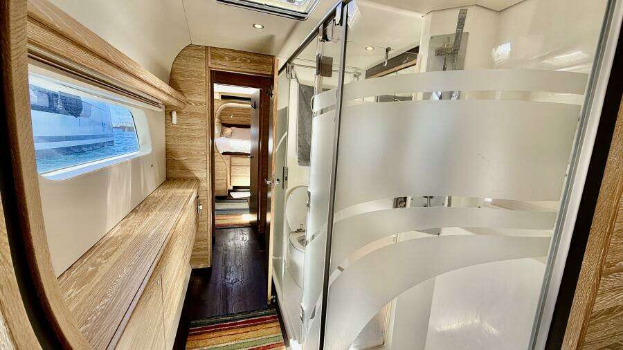 Sea Larks 51ft Xquisite Yachts Yacht For Sale