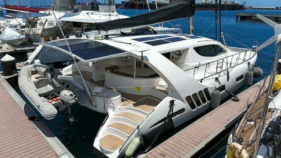 Sea Larks 51ft Xquisite Yachts Yacht For Sale