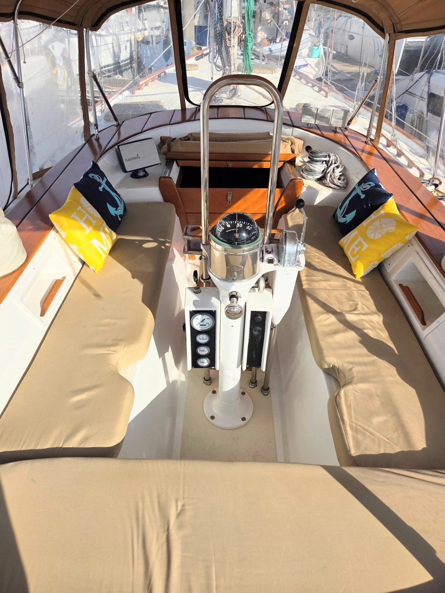 1985 Endeavour 51