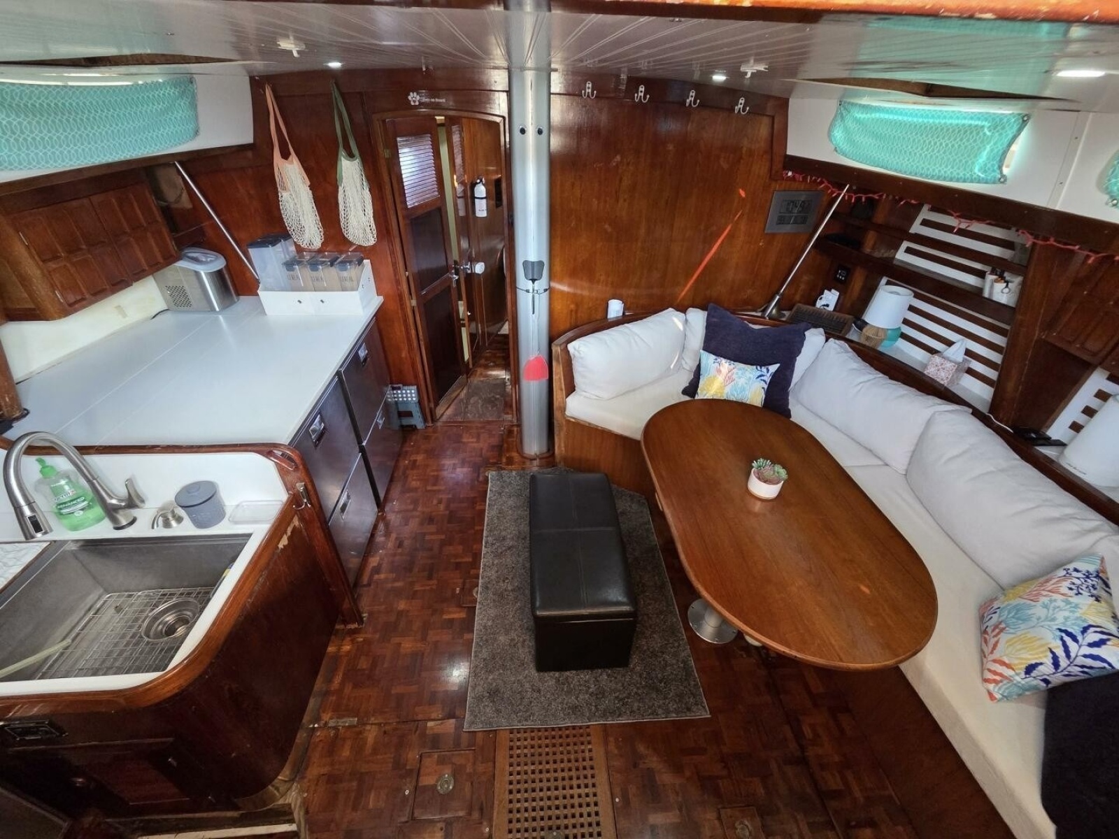 1985 Endeavour 51 — Arcadia