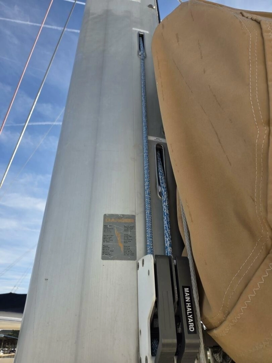 1985 Endeavour 51