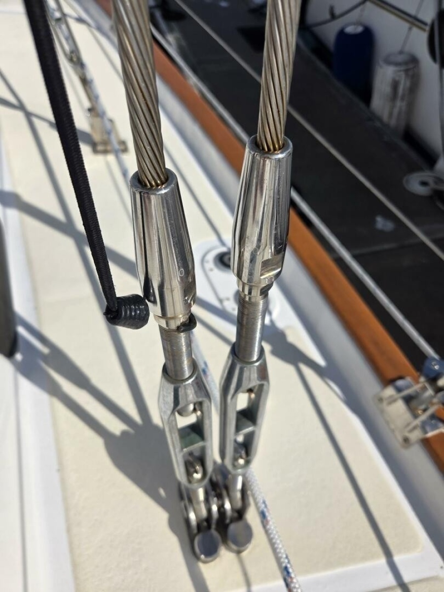 1985 Endeavour 51 — Arcadia
