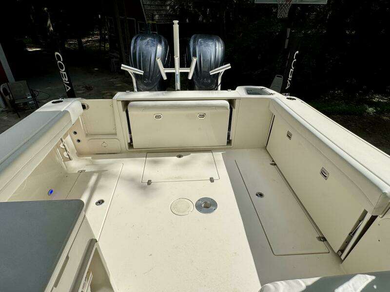 28ft Cobia Yacht For Sale