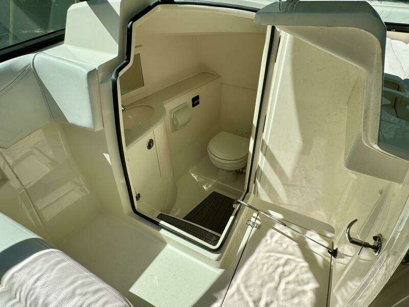 28ft Cobia Yacht For Sale