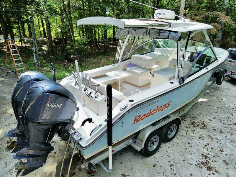 28ft Cobia Yacht For Sale