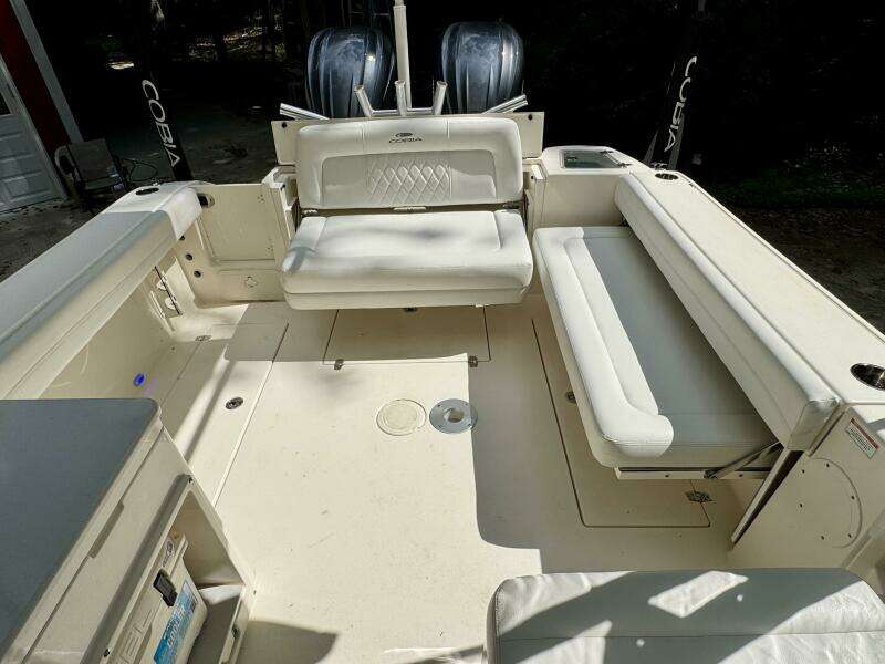 28ft Cobia Yacht For Sale