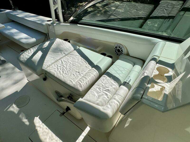 28ft Cobia Yacht For Sale