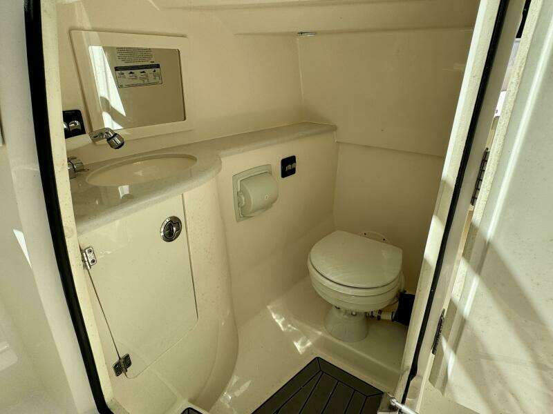 28ft Cobia Yacht For Sale