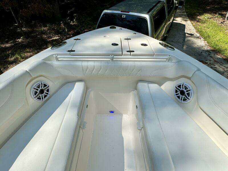 28ft Cobia Yacht For Sale