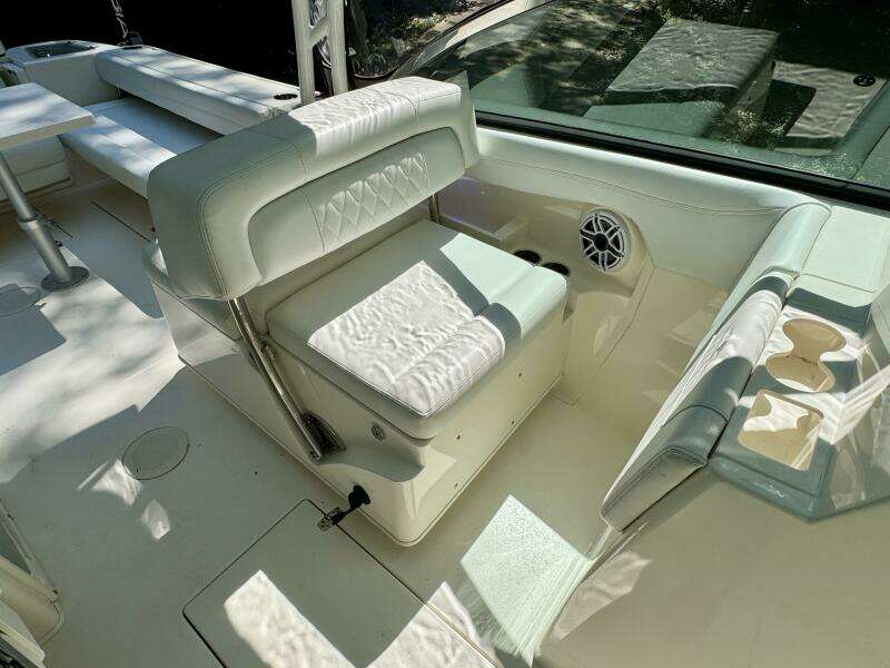 28ft Cobia Yacht For Sale