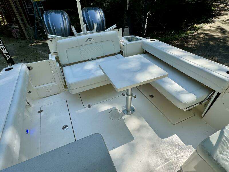 28ft Cobia Yacht For Sale