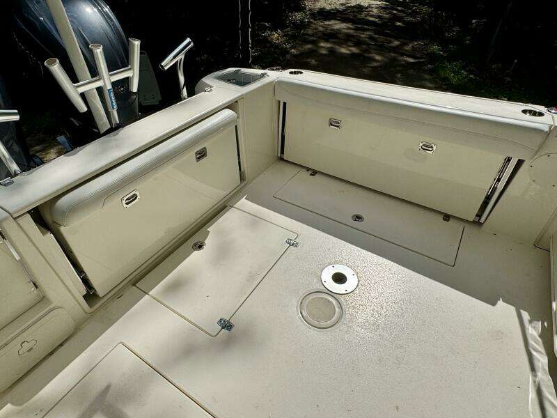 28ft Cobia Yacht For Sale