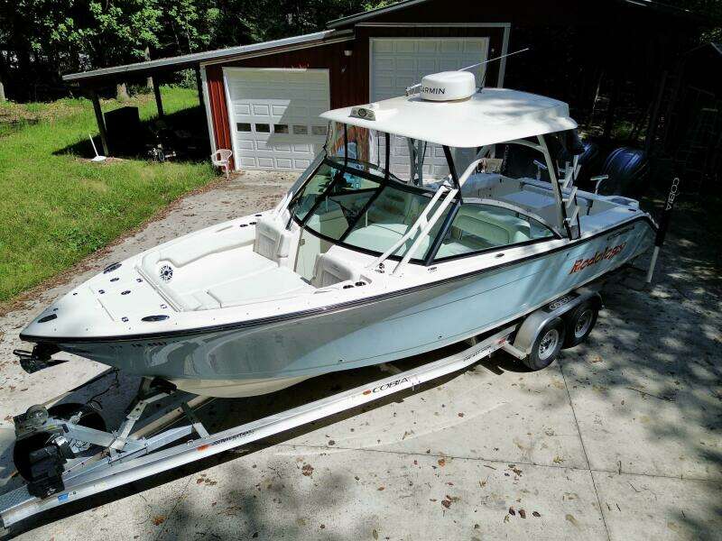28ft Cobia Yacht For Sale