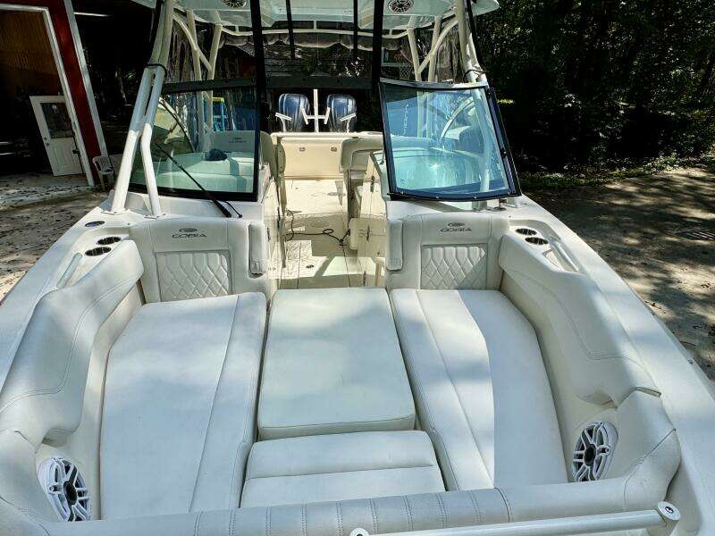 28ft Cobia Yacht For Sale