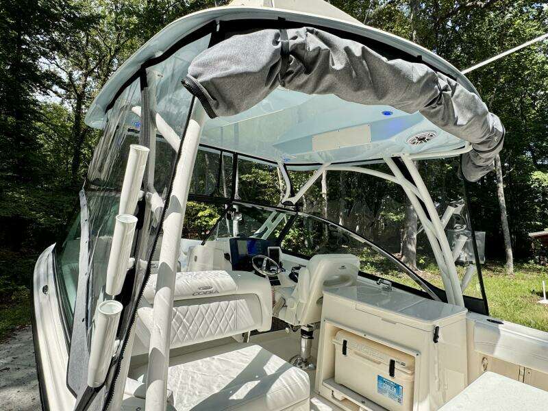 28ft Cobia Yacht For Sale