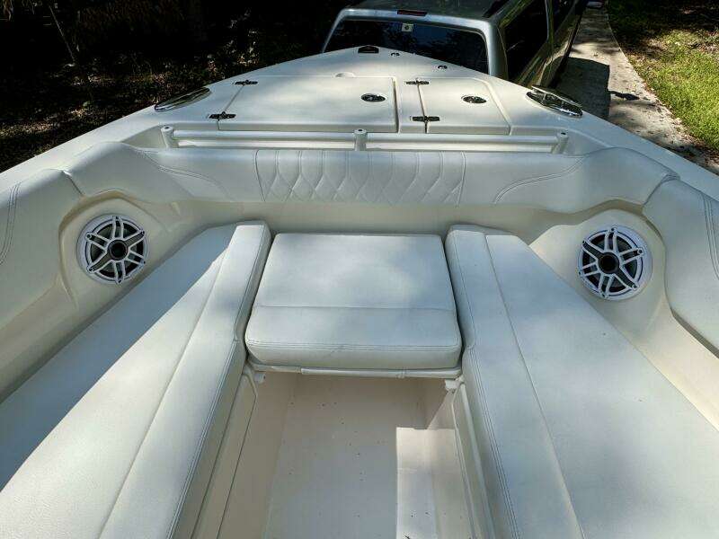 28ft Cobia Yacht For Sale