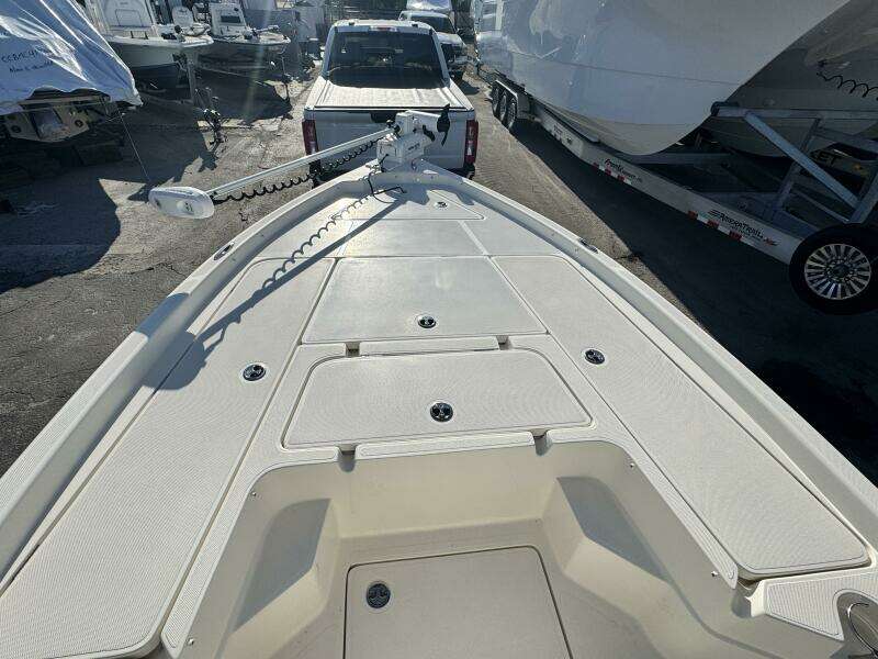 SX240 24ft Skeeter Yacht For Sale